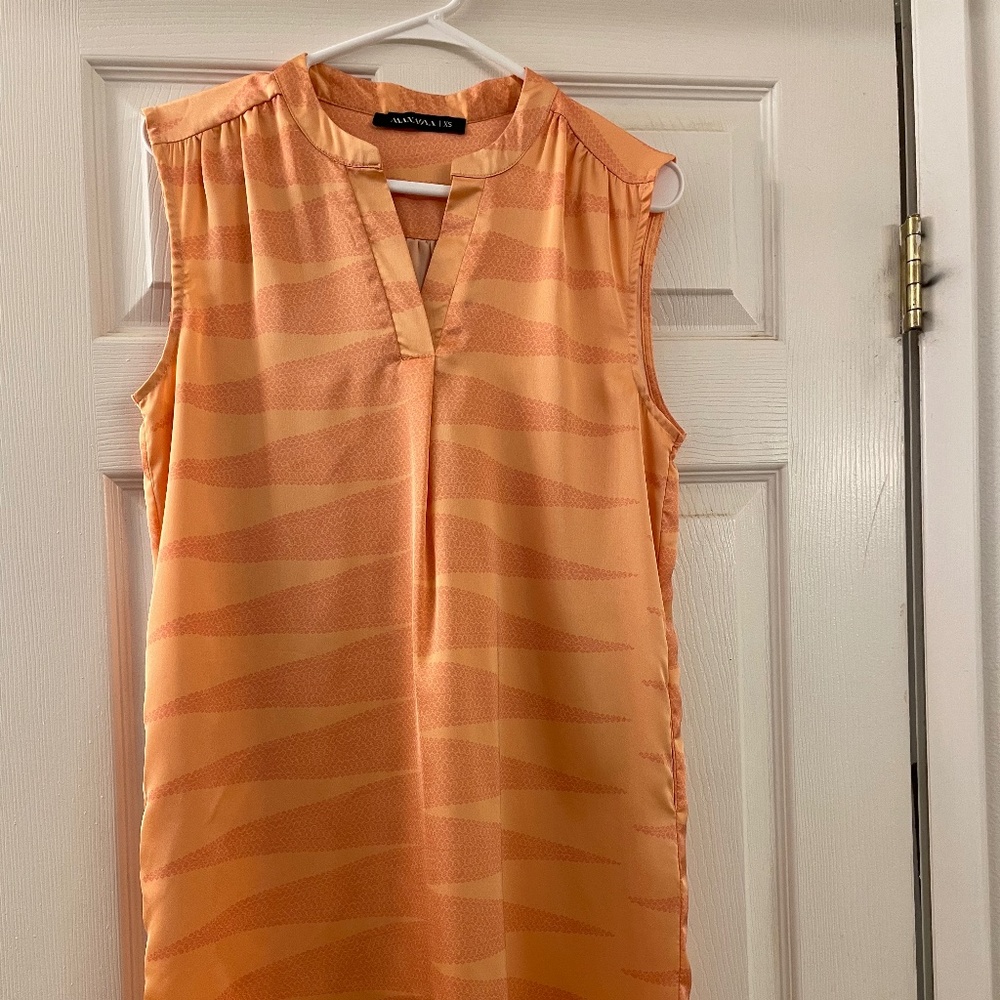 EUC Manaola Dress